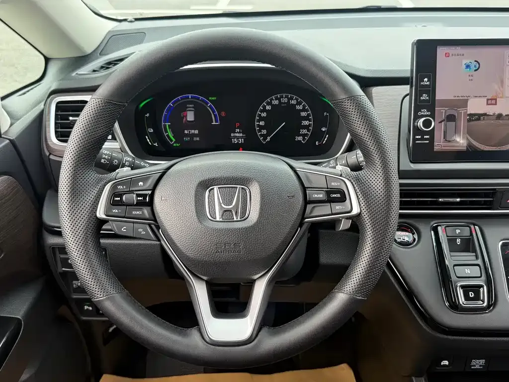 Honda Odyssey — фото 10