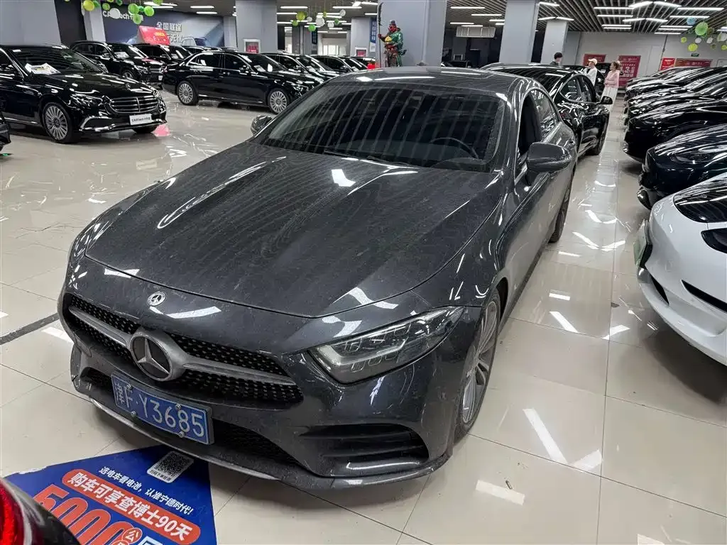 Mercedes-Benz CLS — фото 1
