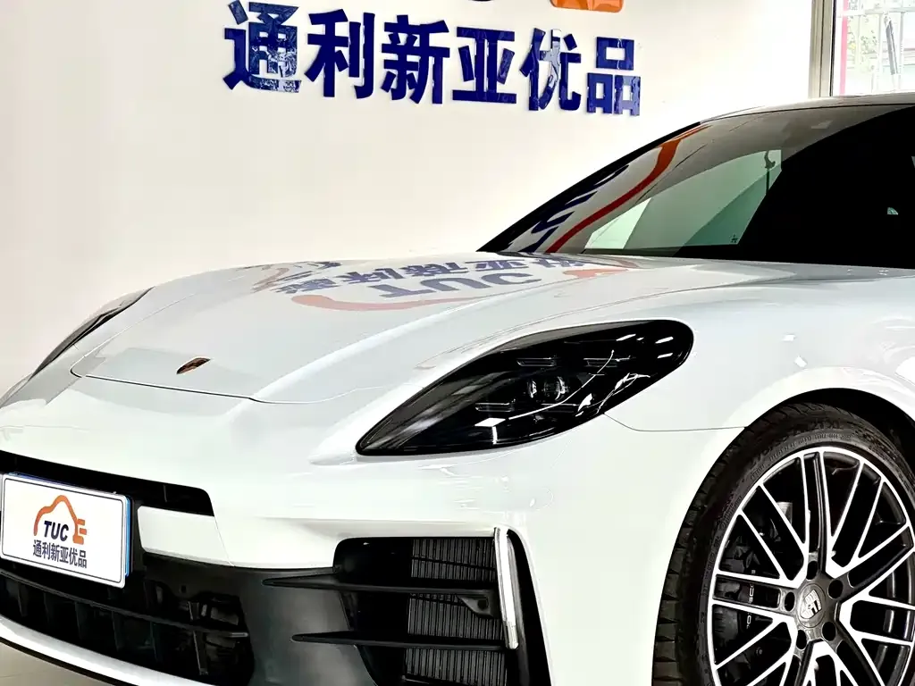 Porsche Panamera — фото 9