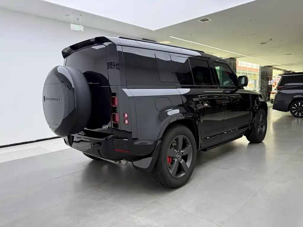Land Rover Defender — фото 4