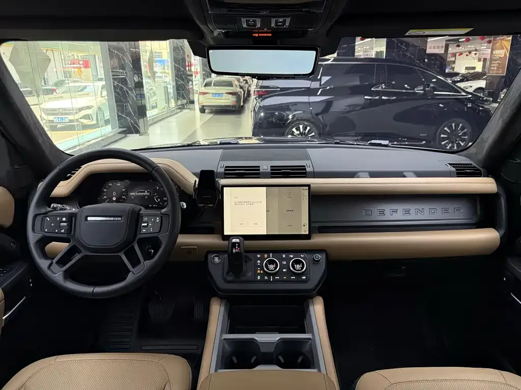Land Rover Defender — фото 9