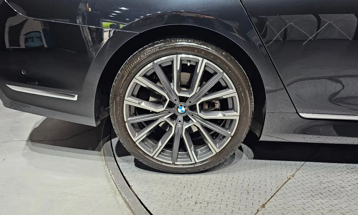 BMW 7-Series 2022 из KR, фото 9