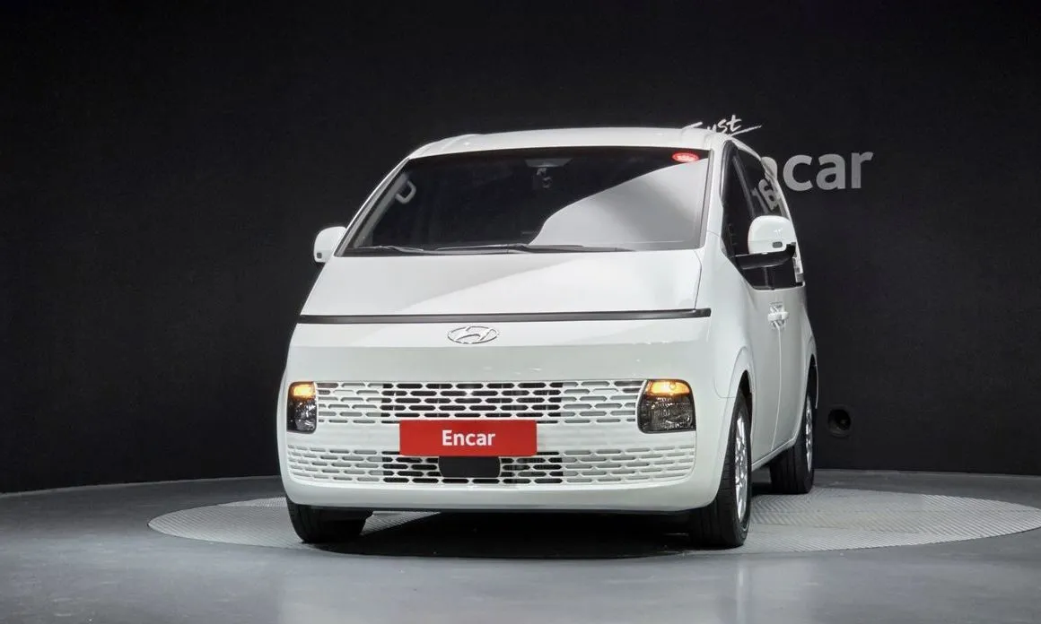 Hyundai Staria — фото 2
