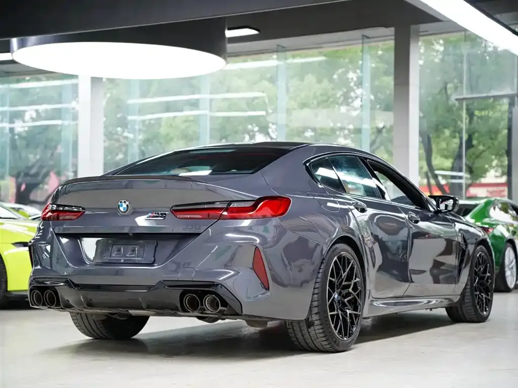 BMW M8 — фото 4