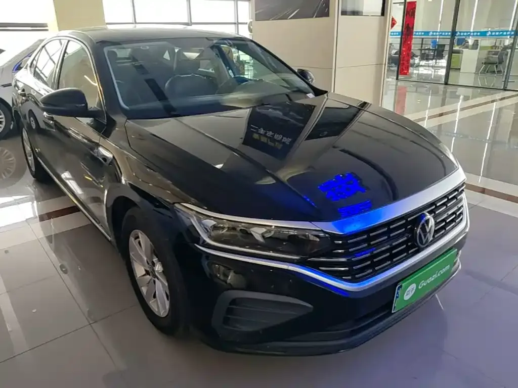 Volkswagen Passat — фото 9