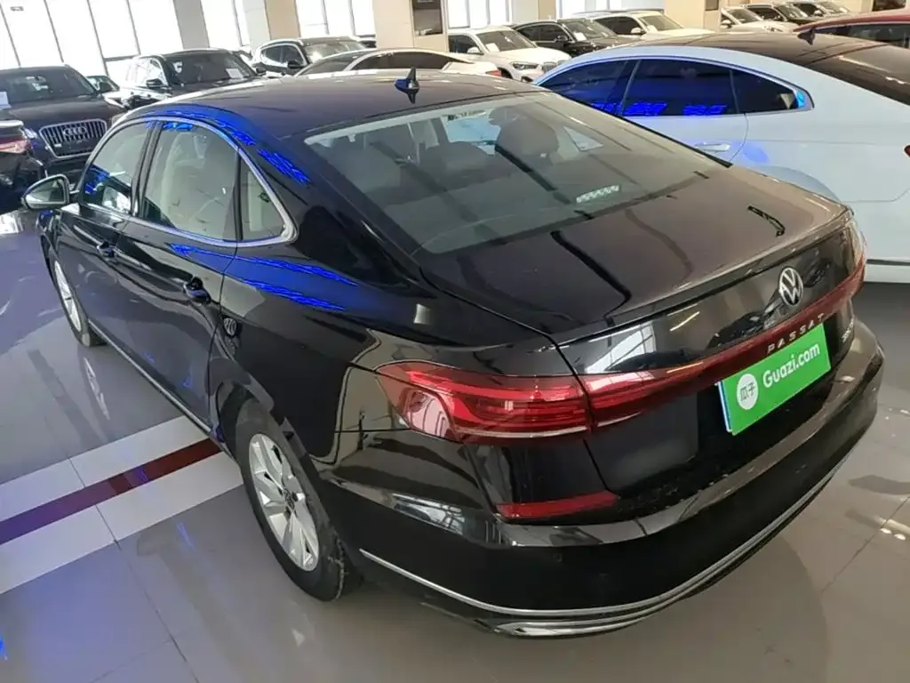 Volkswagen Passat — фото 4