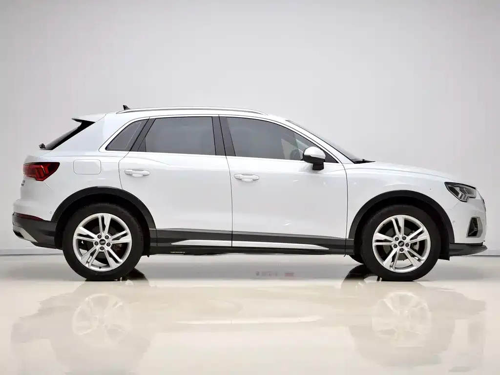 Audi Q3 — фото 4