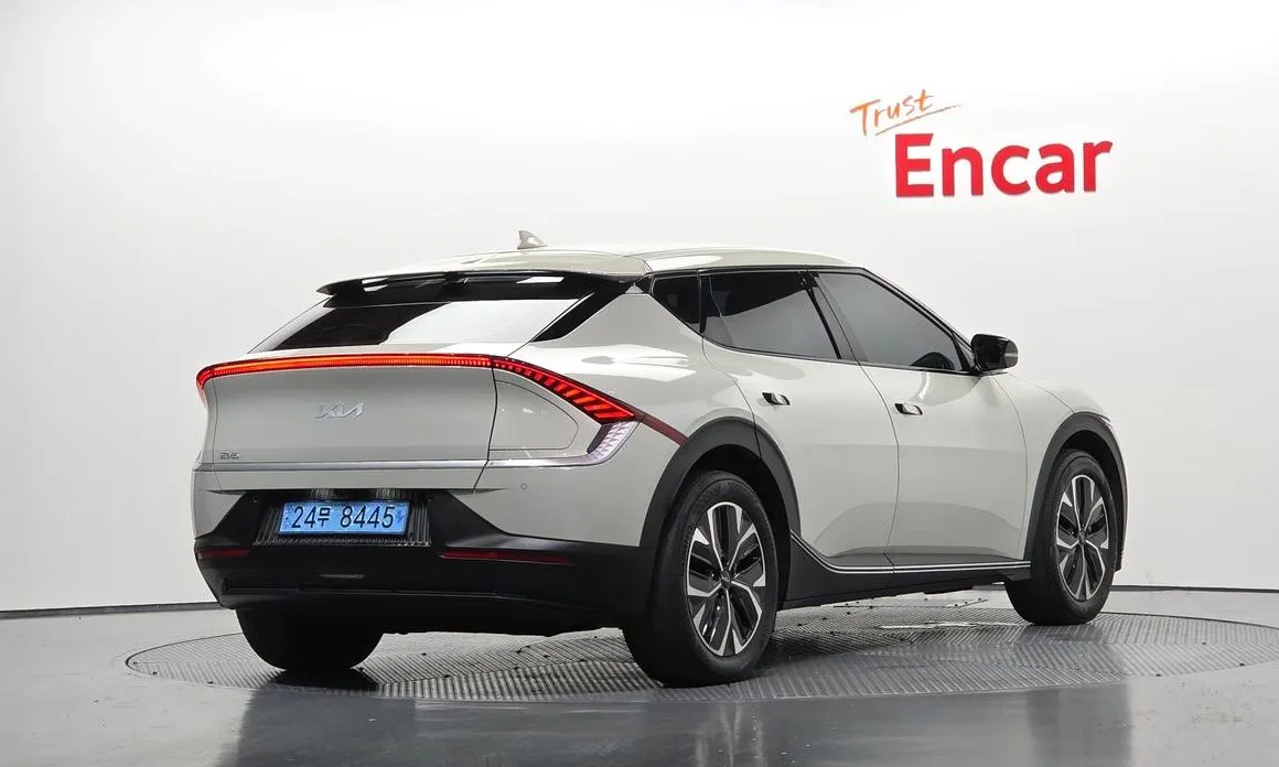 Kia EV6 — фото 3