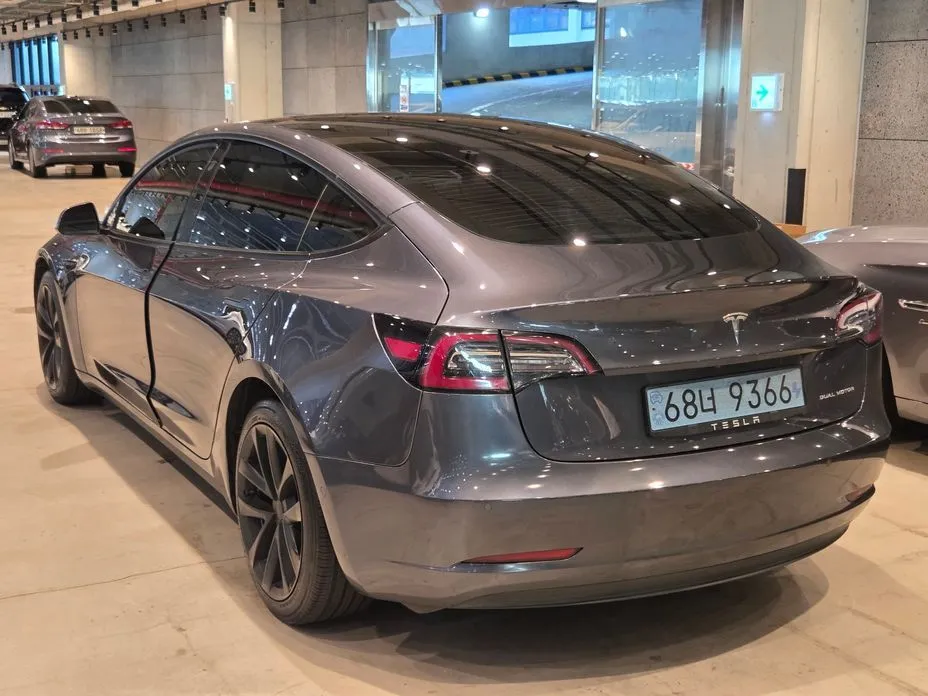 Tesla Model 3 2021 из KR, фото 7