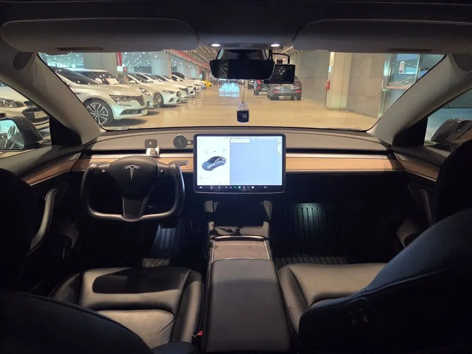 Tesla Model 3 2021 из KR, фото 9