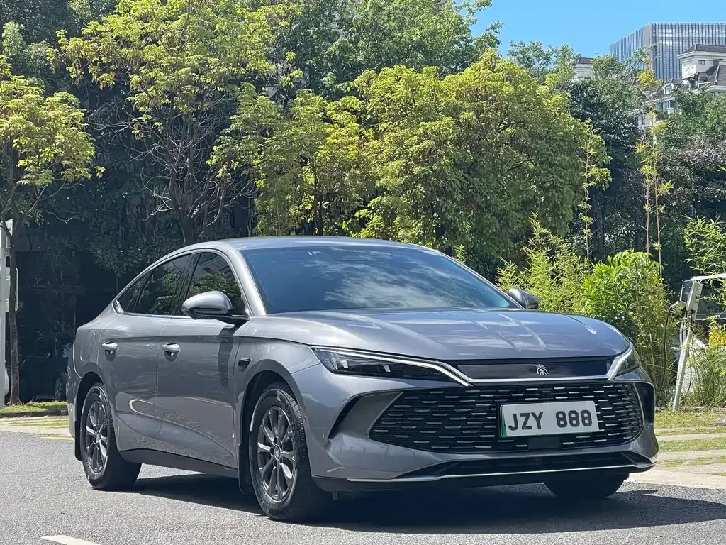 BYD Qin L — фото 9
