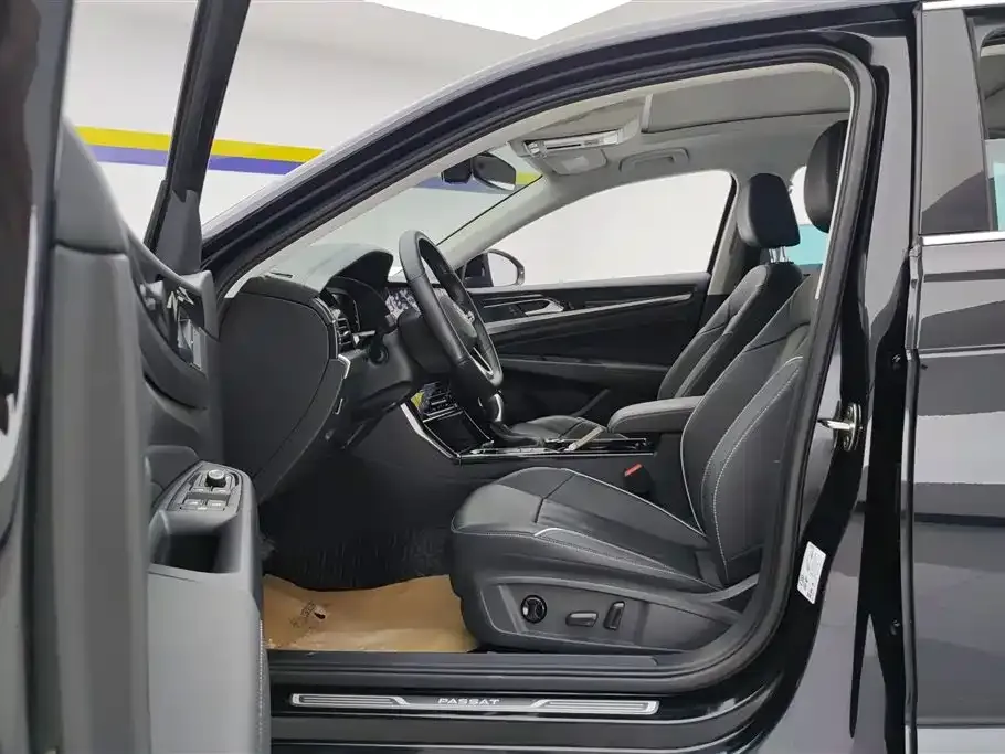 Volkswagen Passat — фото 10
