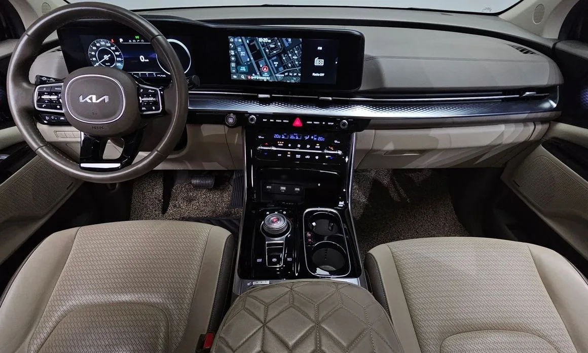 Kia Carnival — фото 10