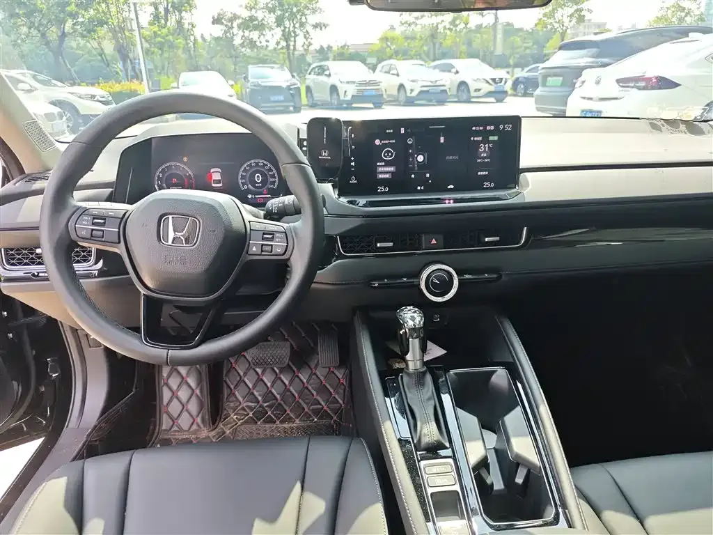 Honda Inspire — фото 8