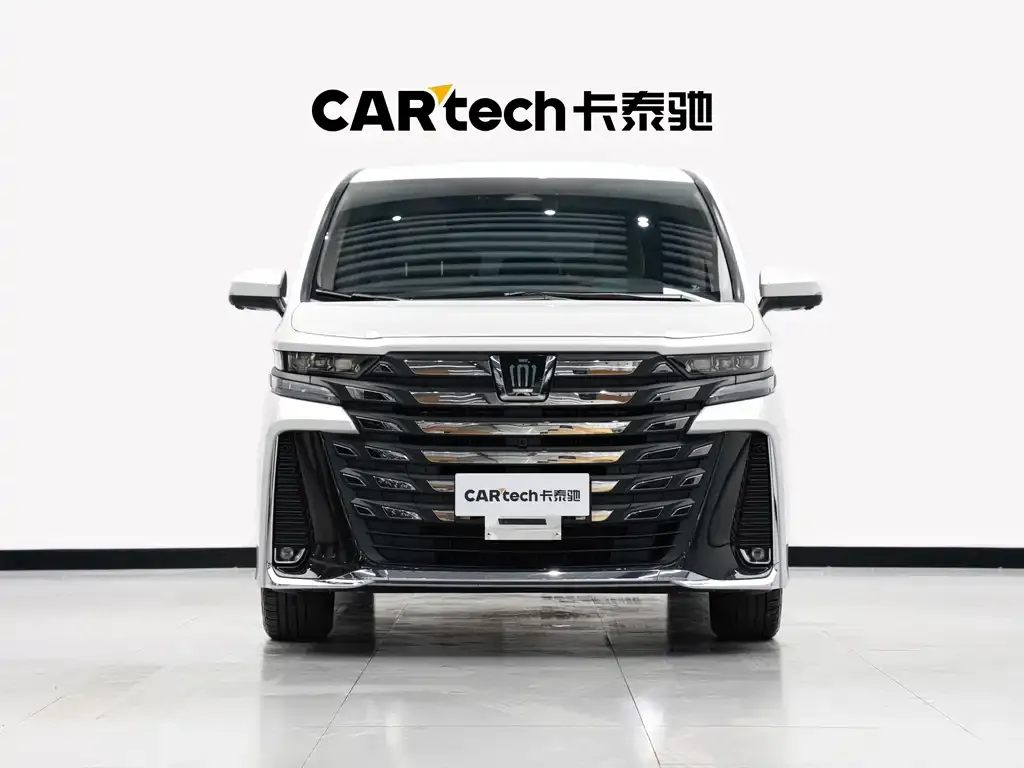 Toyota Vellfire — фото 2
