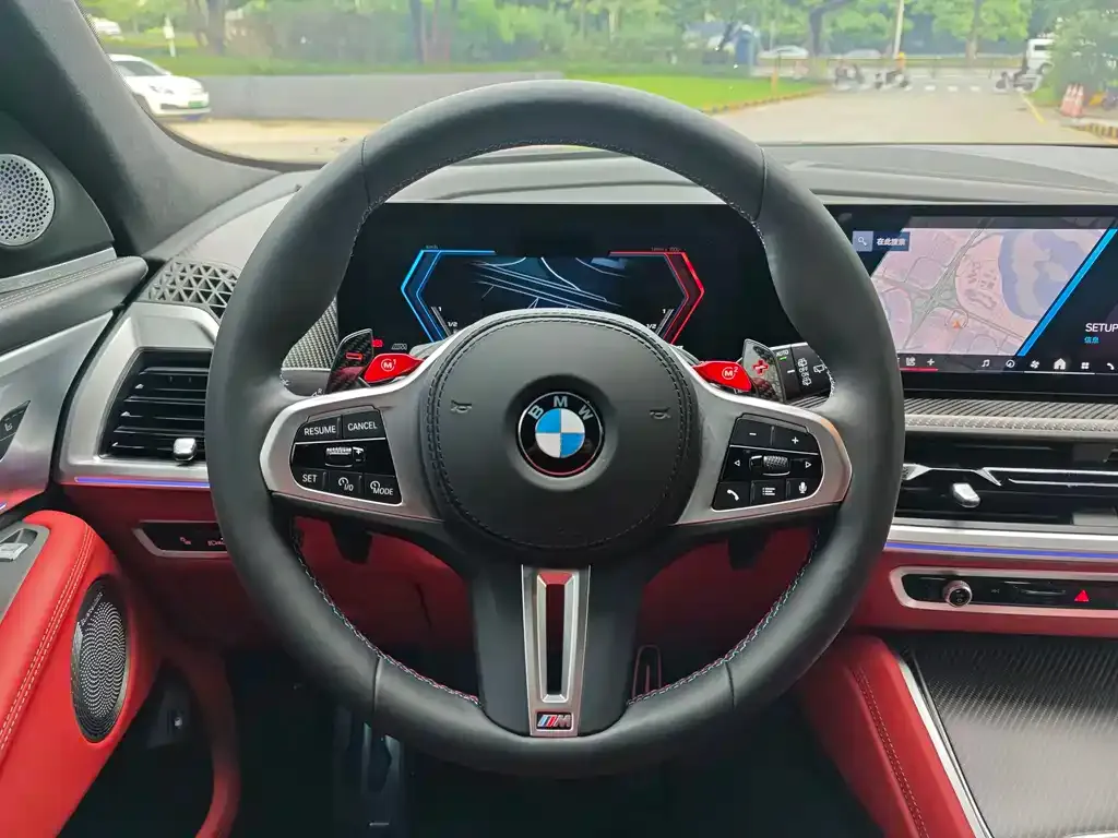 BMW XM — фото 8