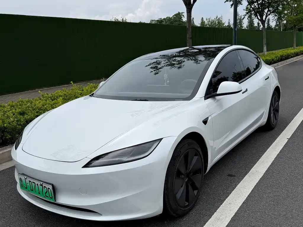 Tesla Model 3 — фото 4