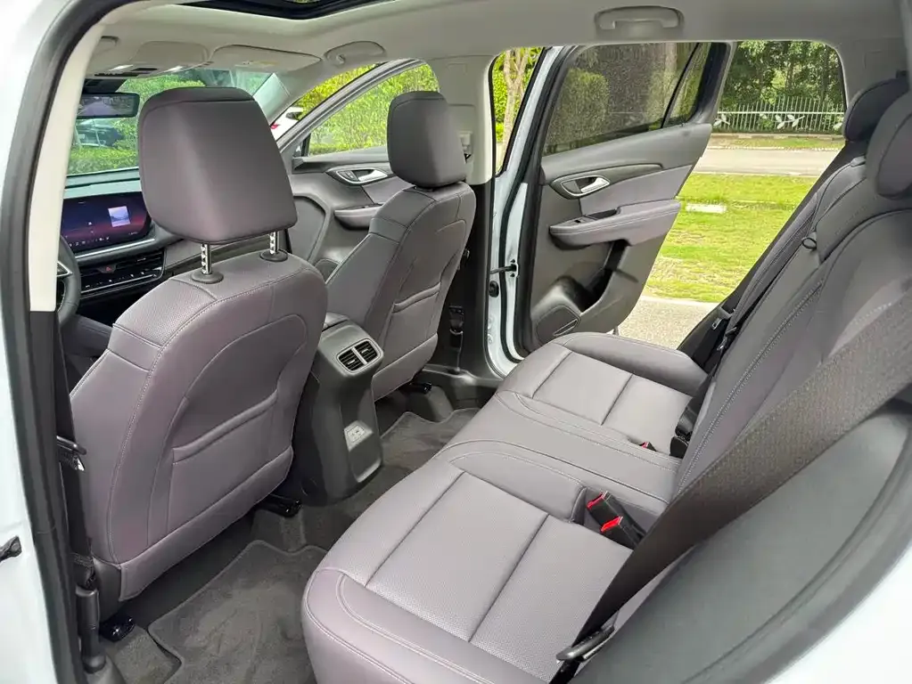 Buick Envision Plus — фото 3