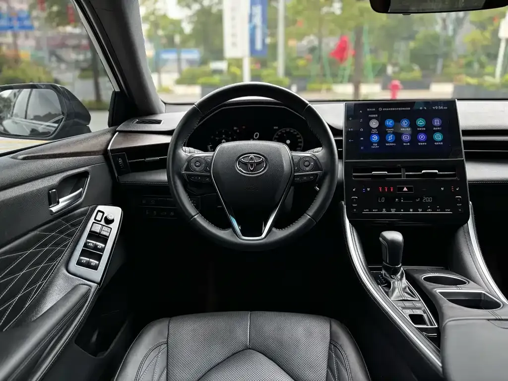 Toyota Avalon — фото 2