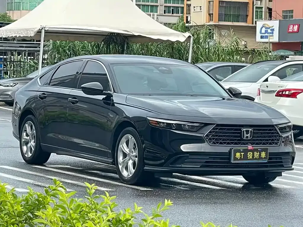 Honda Accord — фото 6