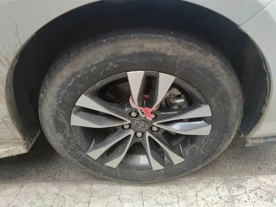 Toyota Granvia — фото 10