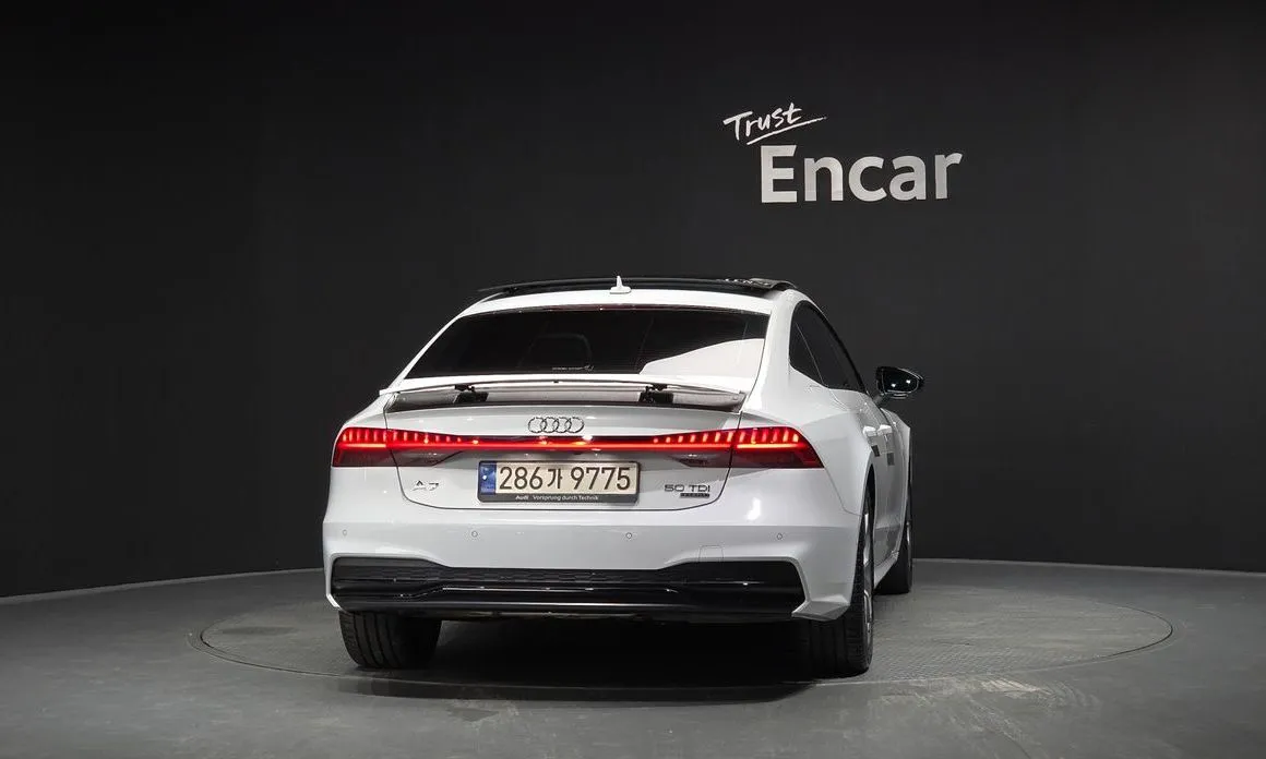 Audi A7 — фото 7