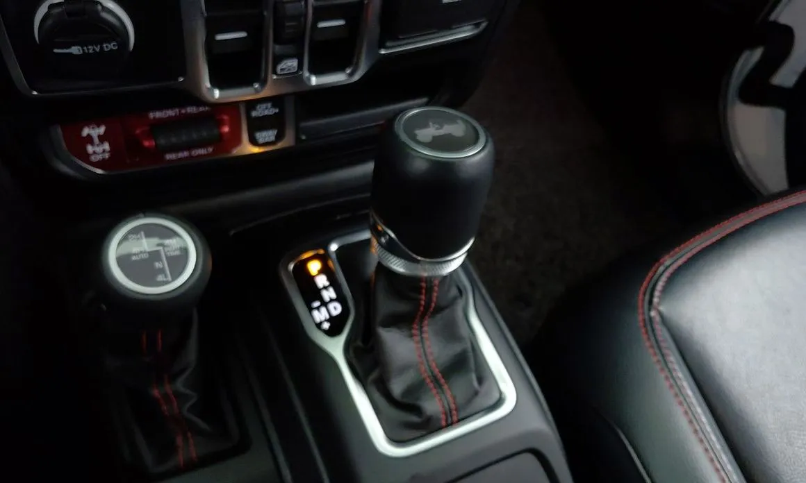 Jeep Wrangler 2023 из KR, фото 9