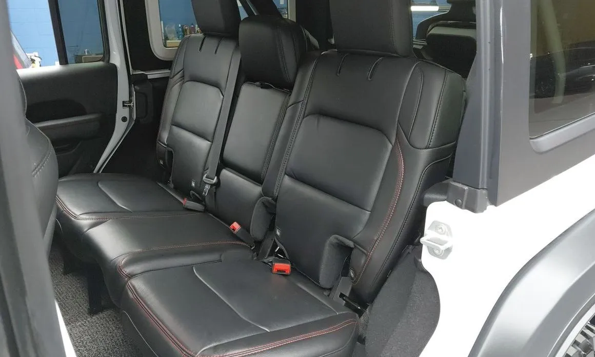 Jeep Wrangler 2023 из KR, фото 4