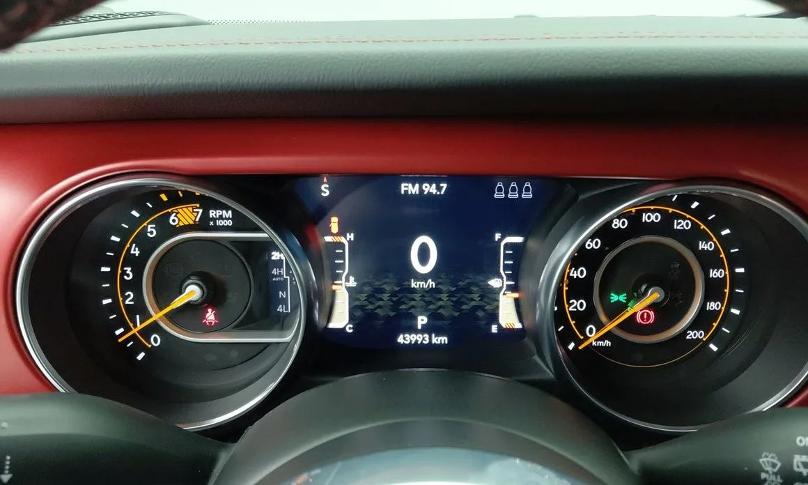 Jeep Wrangler 2023 из KR, фото 7