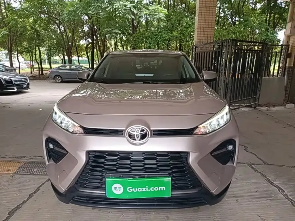 Toyota Wildlander — фото 10