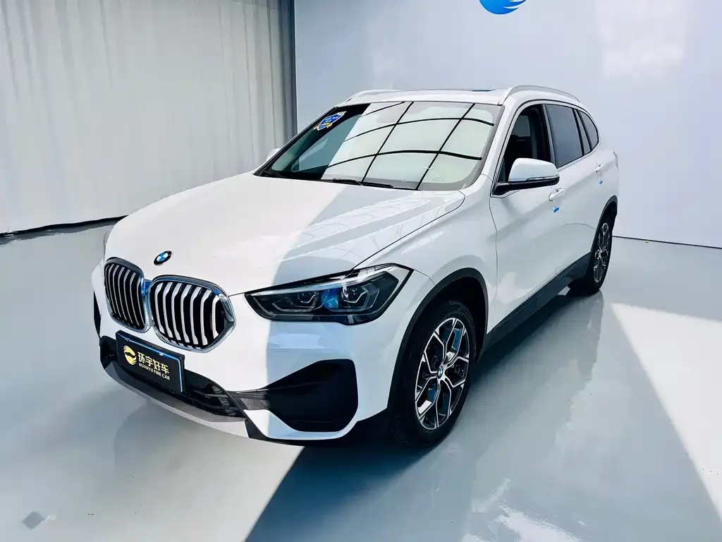 BMW X1 — фото 1