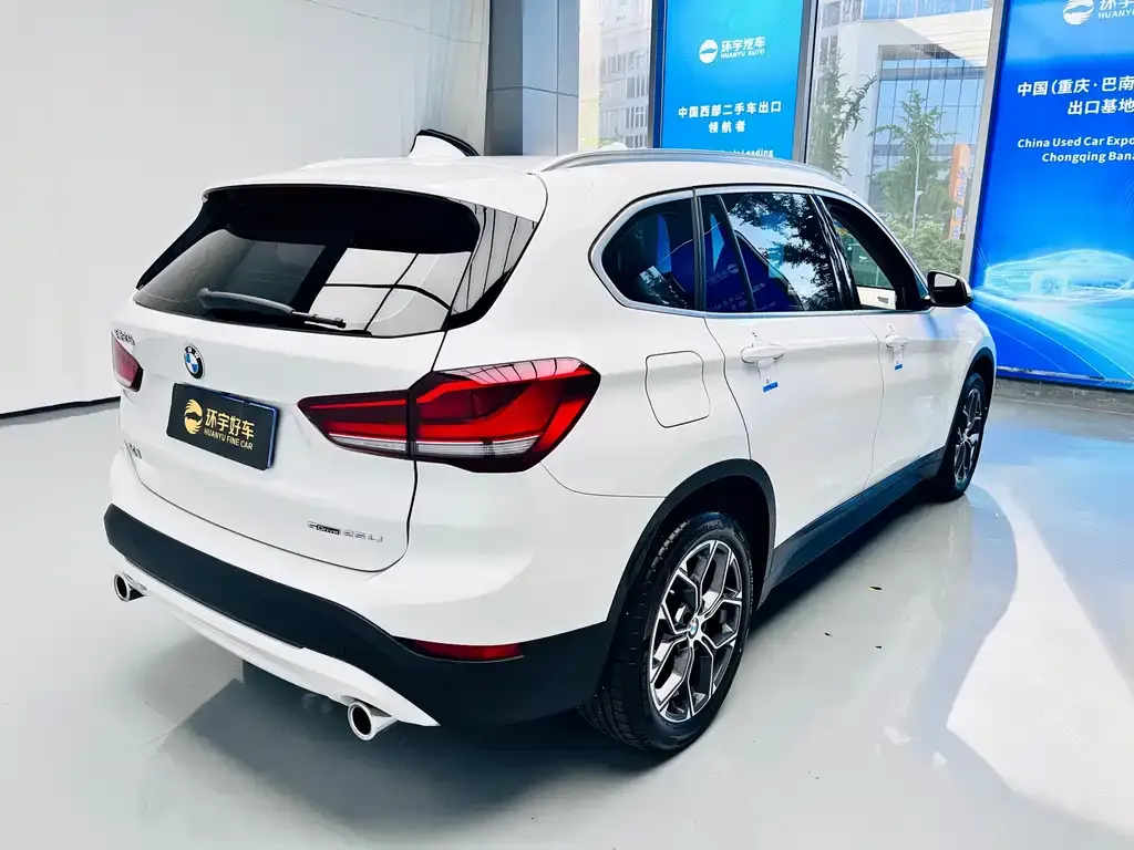 BMW X1 — фото 10