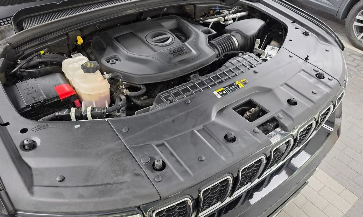 Jeep Cherokee — фото 9