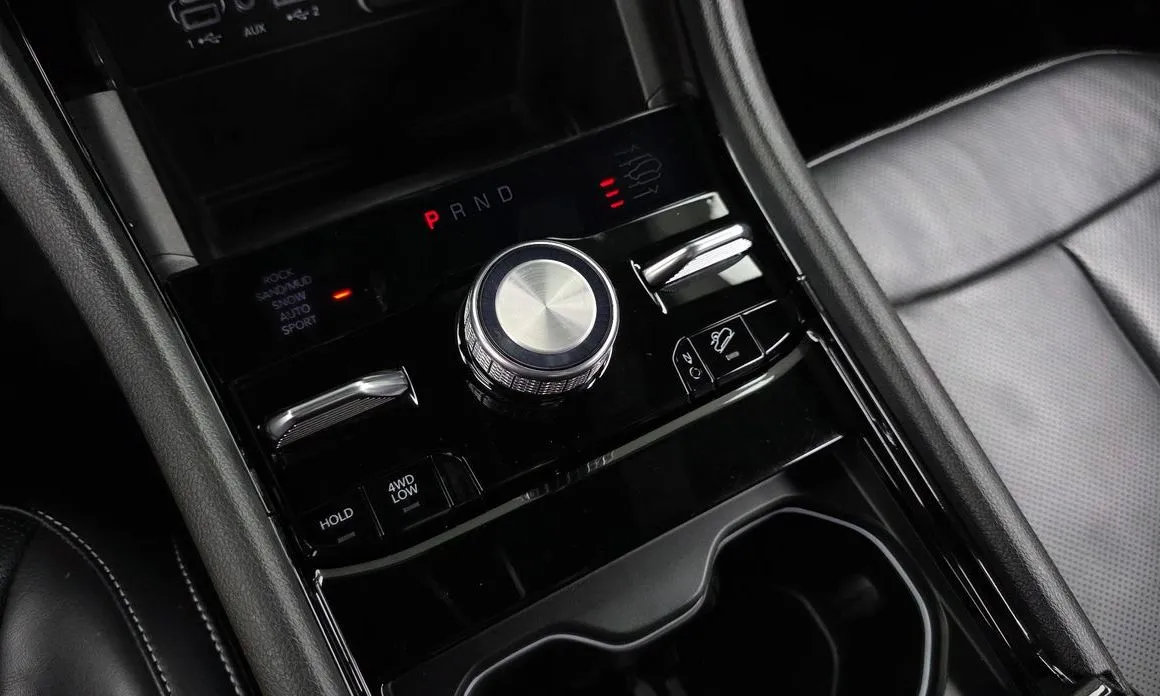 Jeep Cherokee — фото 8