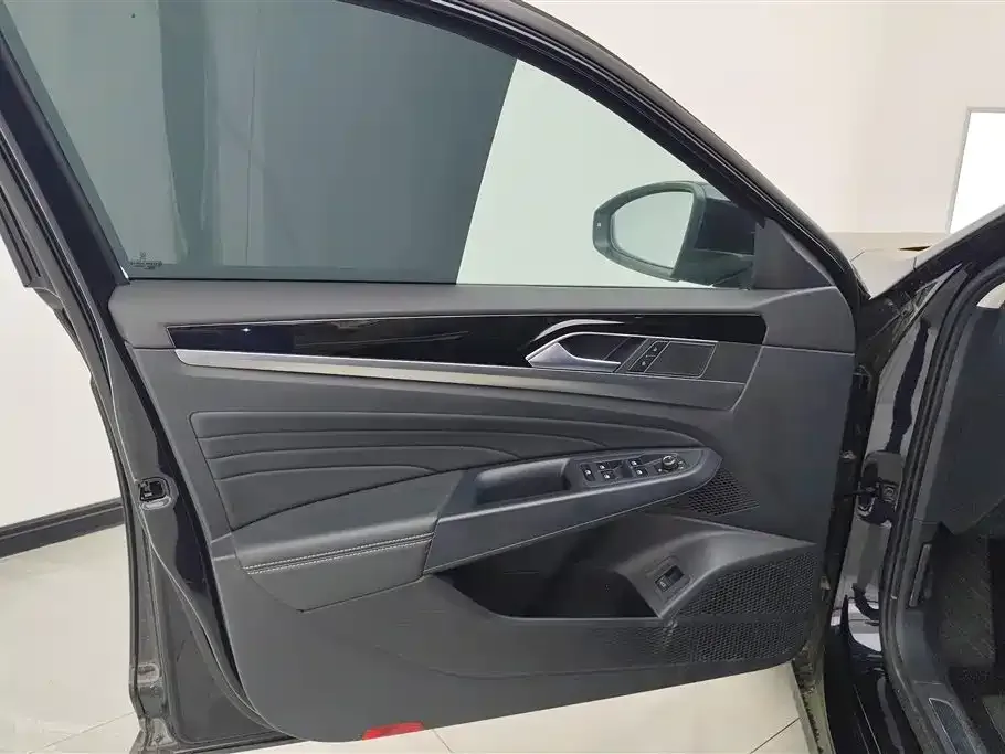 Volkswagen Passat — фото 5
