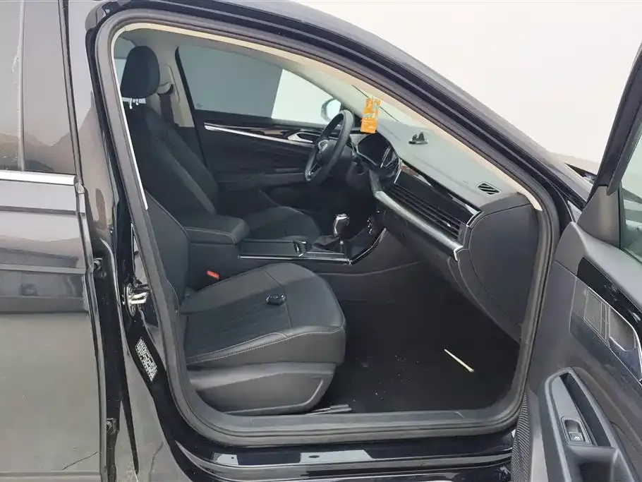 Volkswagen Passat — фото 7