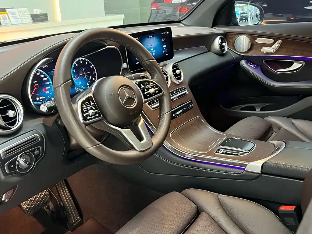 Mercedes-Benz GLC — фото 10