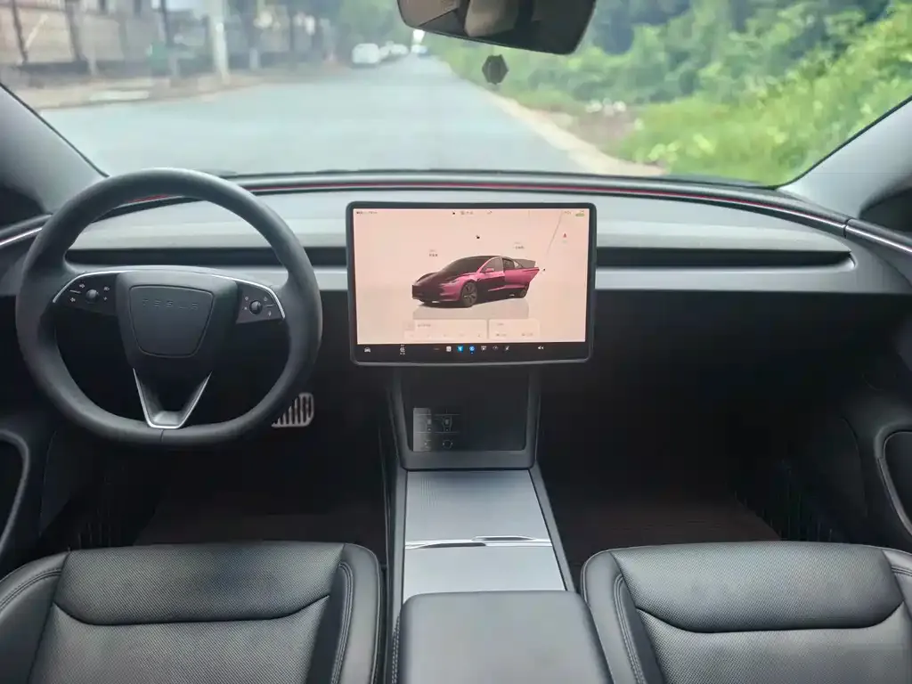 Tesla Model 3 — фото 4