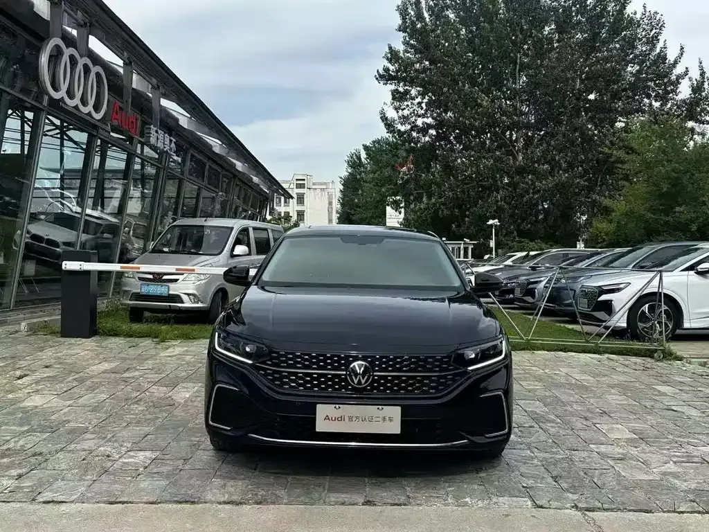 Volkswagen Passat — фото 7