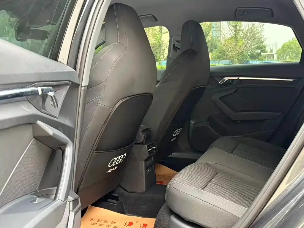 Audi A3 2024 из CN, фото 3