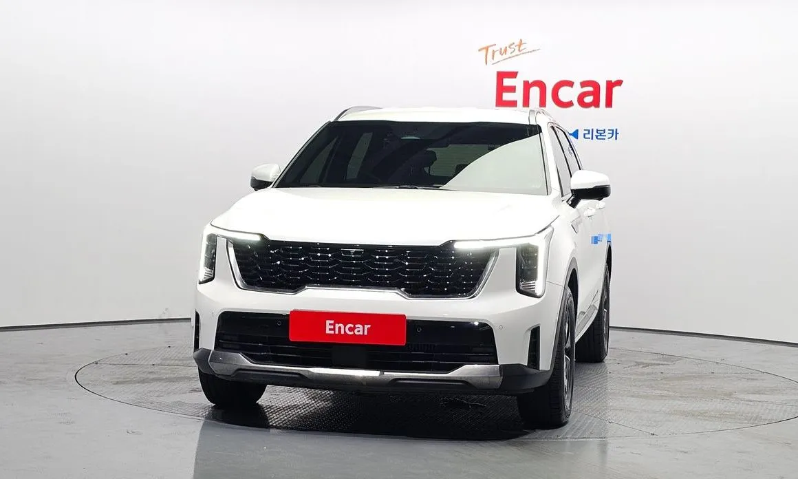 Kia Sorento — фото 8