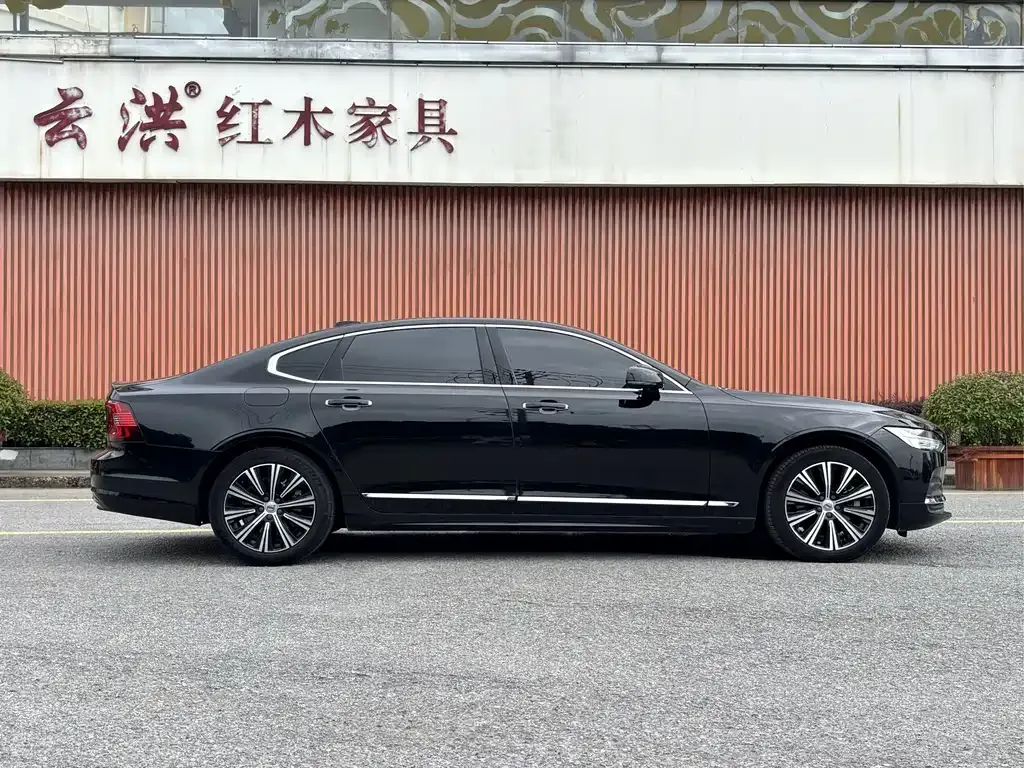 Volvo S90 — фото 6