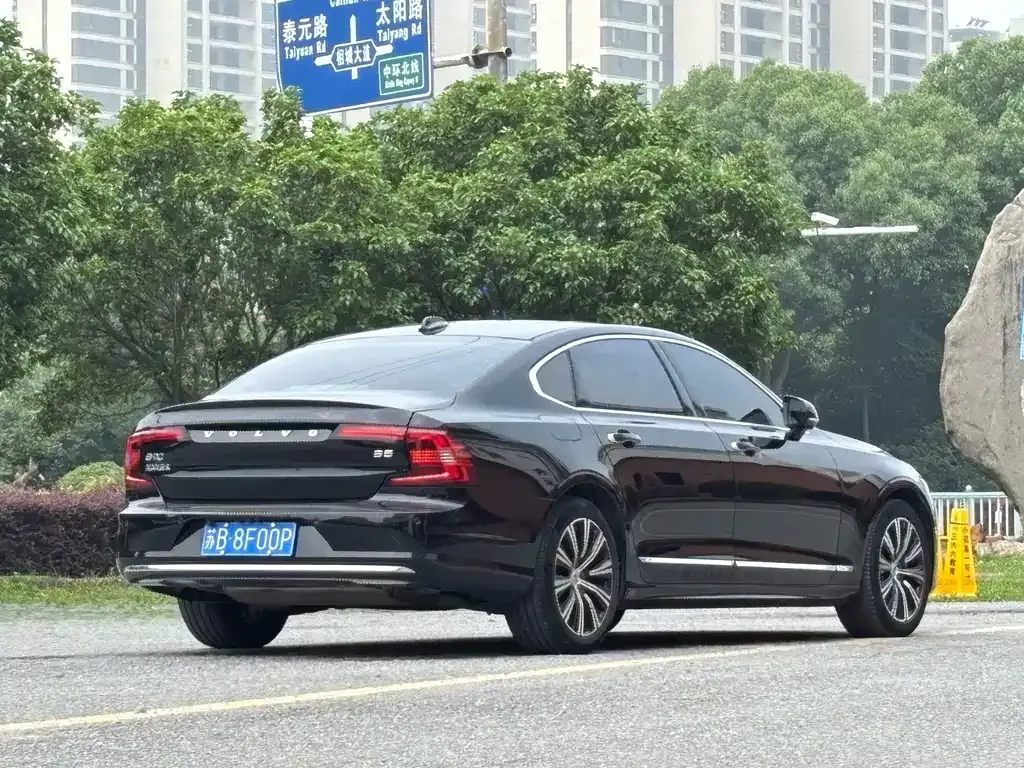Volvo S90 — фото 10