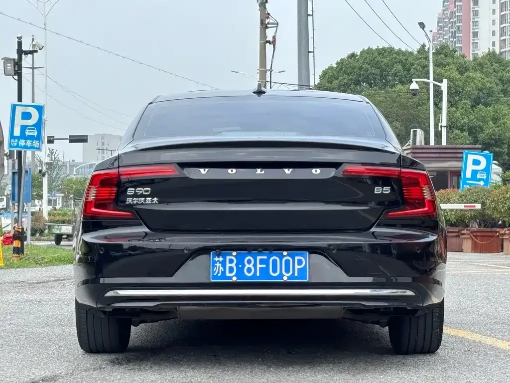Volvo S90 — фото 7