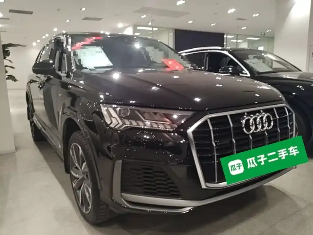 Audi Q7 — фото 9