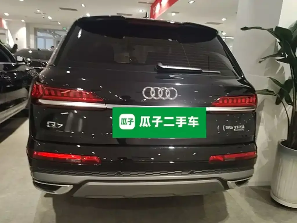Audi Q7 — фото 6