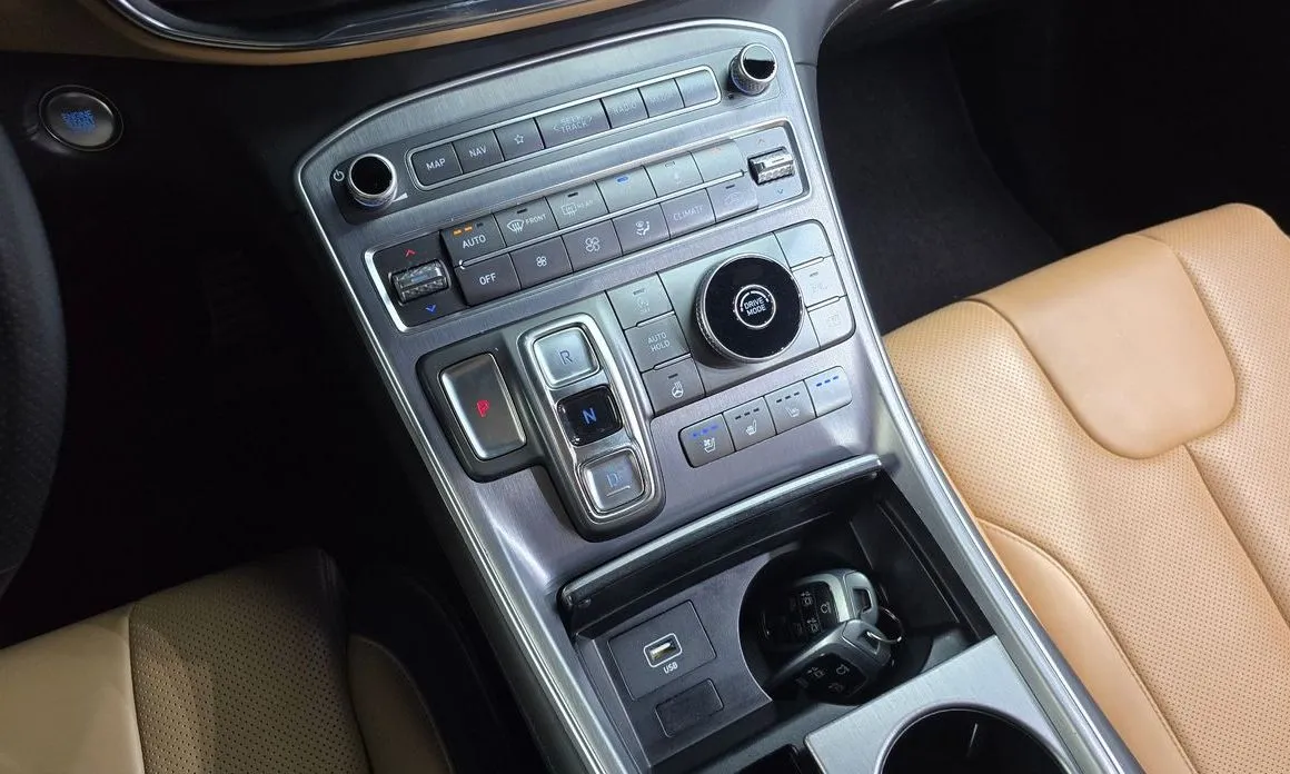 Hyundai Santafe — фото 8