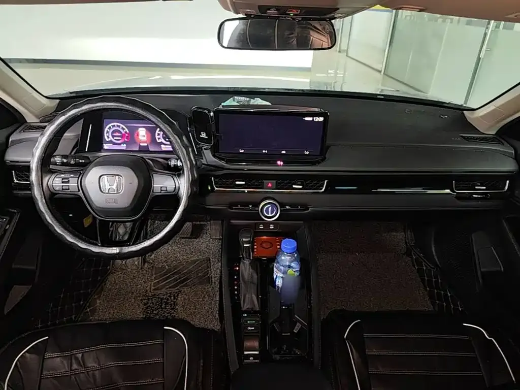 Honda Inspire — фото 10