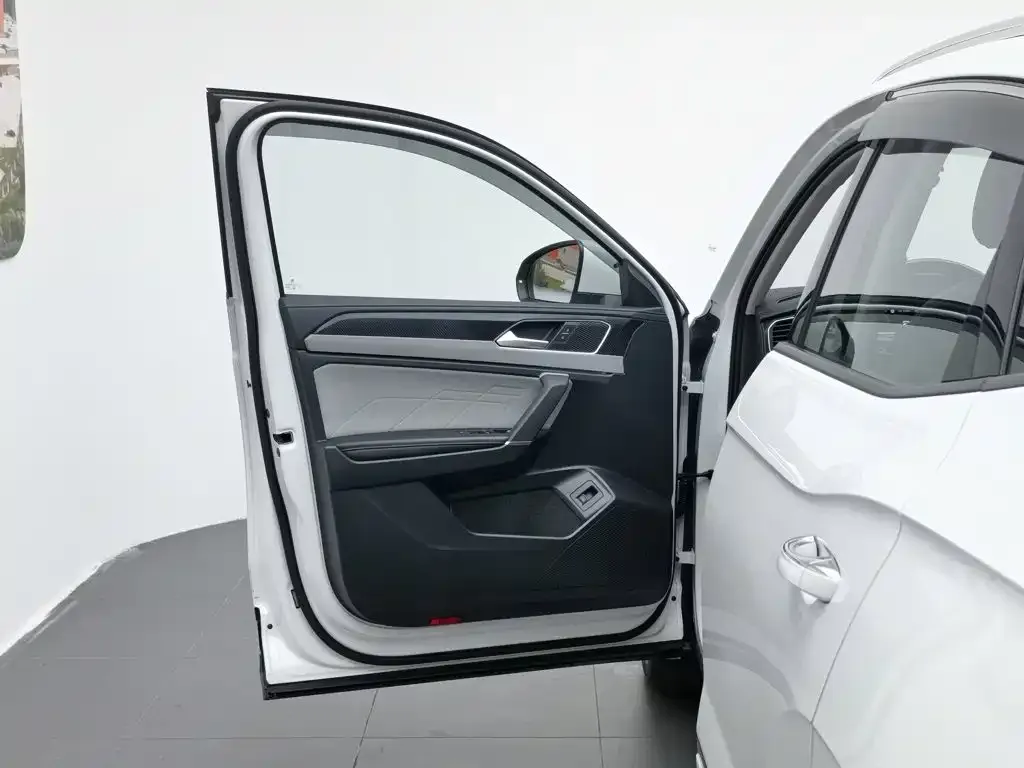 Volkswagen Tayron X 2022 из CN, фото 2