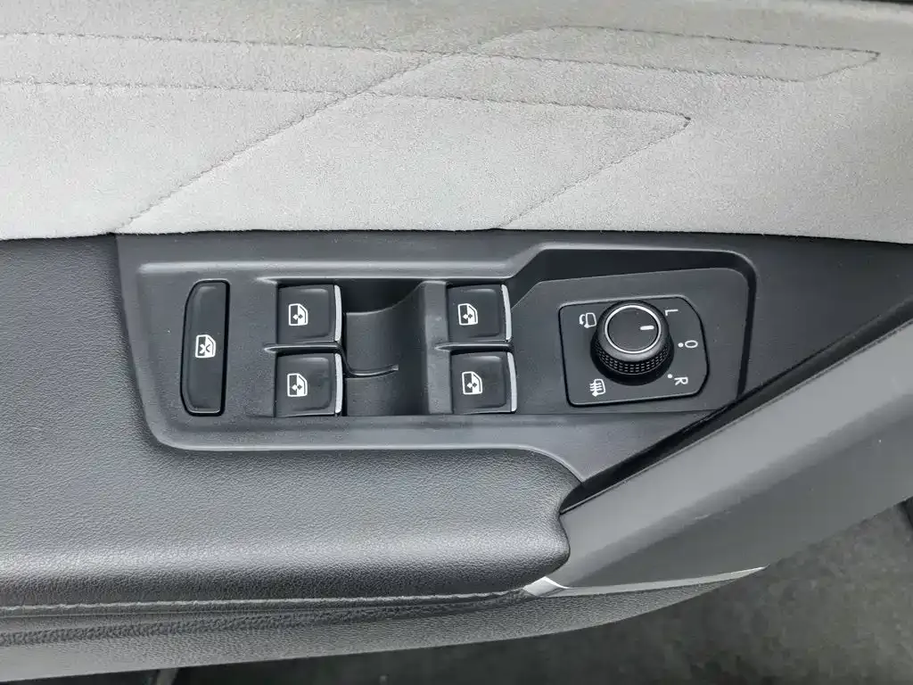 Volkswagen Tayron X 2022 из CN, фото 9